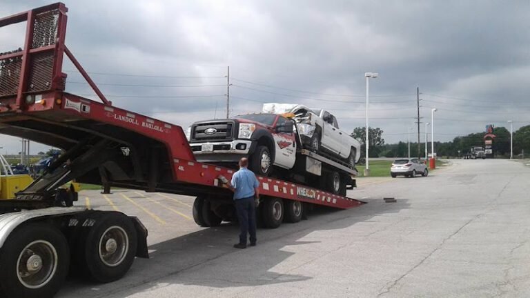 Whealon Towing and Service Inc Tow Service in Fond du Lac, Wisconsin