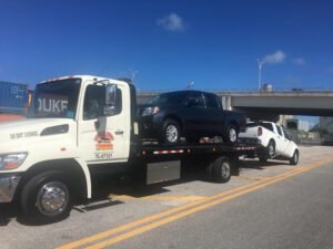 Servicio De Grua/ Zeppelin Group Towing tow service company in , offering 24 hour towing near me