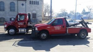 Perry's Service & Towing tow service company in Des Moines, Iowa offering 24 hour towing near me