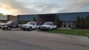 Bloomingdale Auto Repair & Towing tow service company in Schaumburg, Illinois offering 24 hour towing near me