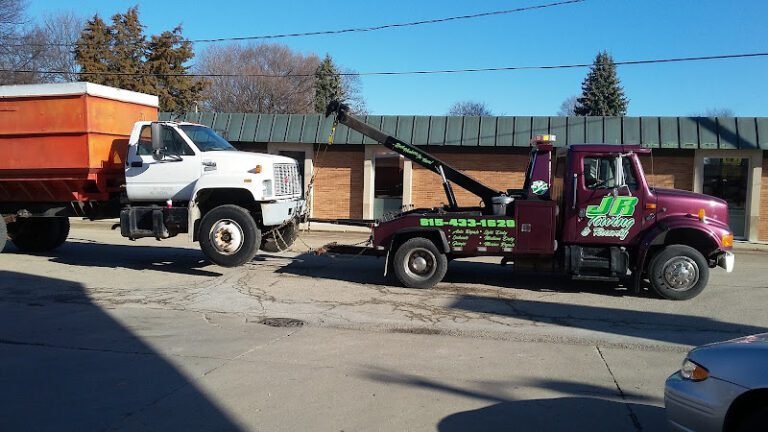 JR Towing & Roadside Service Tow Service in Ottawa, Illinois