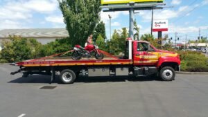 S&T Towing & Recovery tow service company in Dexter, Oregon offering 24 hour towing near me