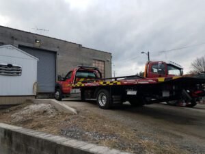 Linhard's Auto Repair & Towing tow service company in Cockeysville, Maryland offering 24 hour towing near me