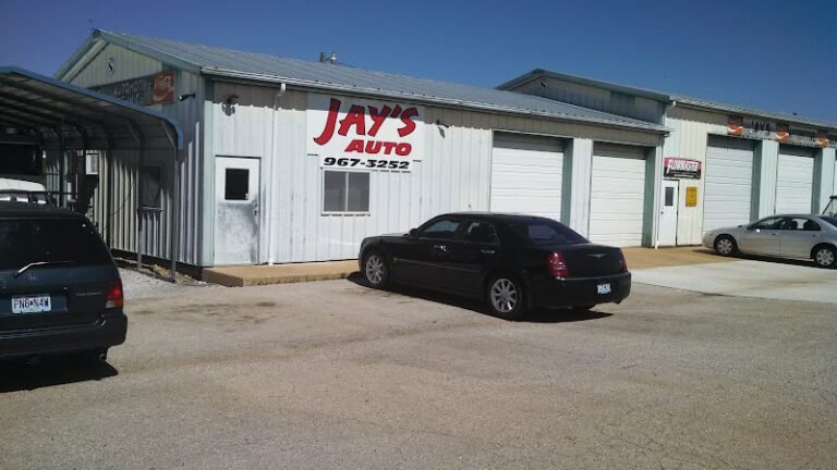 Jay’s Automotive & Towing Tow Service in Houston, Missouri