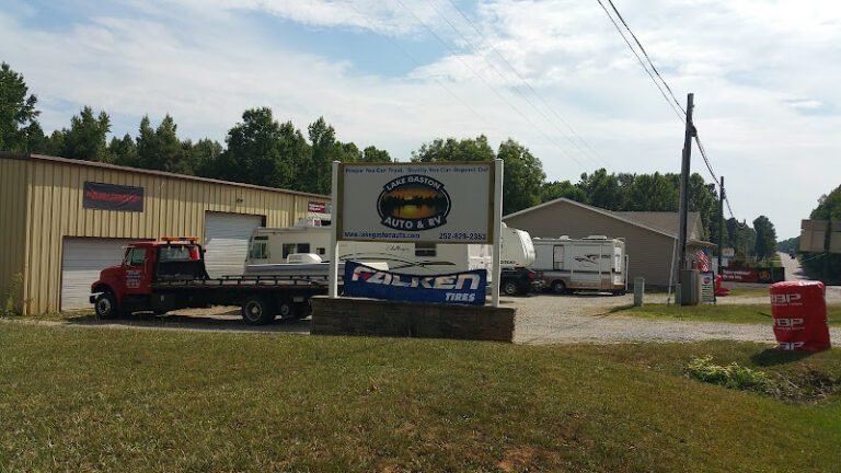 Lake Gaston Auto & RV Tow Service in Littleton, North Carolina