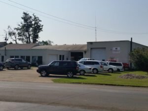 Mangel's Automotive tow service company in Union City, Pennsylvania offering 24 hour towing near me