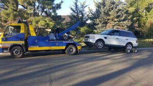 Menas Towing tow service company in Citrus Heights, California offering 24 hour towing near me