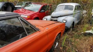 Les's Auto Salvage tow service company in Honey Brook, Pennsylvania offering 24 hour towing near me