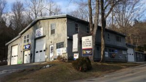A & M Auto Repair LLC tow service company in Sandisfield, Massachusetts offering 24 hour towing near me