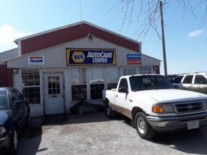 Brian's Auto Service & 23 Hour Towing tow service company in Litchfield, Illinois offering 24 hour towing near me