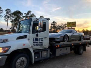 Lulus Wrecker Service tow service company in Houston, Texas offering 24 hour towing near me