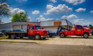 Reese's Towing and auto repair tow service company in Hope, Arkansas offering 24 hour towing near me