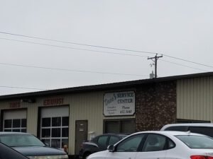 Dave's Service Center tow service company in Auburndale, Wisconsin offering 24 hour towing near me