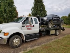 Lowrance Auto Towing and Recovery tow service company in Bethel Springs, Tennessee offering 24 hour towing near me