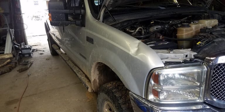 Taylor’s Auto Body Tow Service in Olla, Louisiana