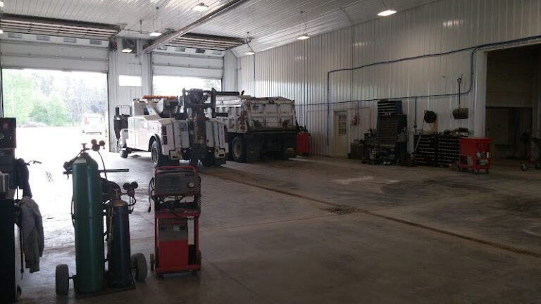 Glenn’s Towing and Repair Tow Service in Garfield, Minnesota