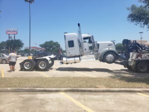 Kwik Tow Heavy & Light Duty Towing Service tow service company in Cleveland, Texas offering 24 hour towing near me