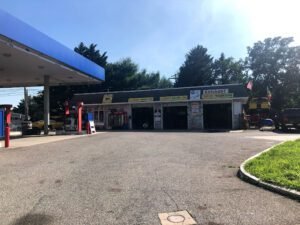 FRANKYS TIRE AUTO REPAIR /GAS CENTER tow service company in Lakehurst, New Jersey offering 24 hour towing near me