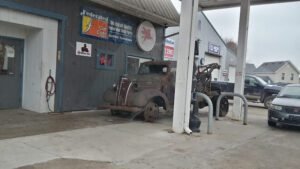 Larry's Towing LLC tow service company in Linden, Wisconsin offering 24 hour towing near me