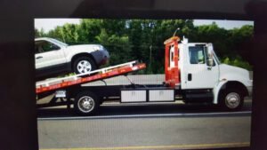 7 DAYS TOWING AND TRANSPORTATION tow service company in Hoffman Estates, Illinois offering 24 hour towing near me
