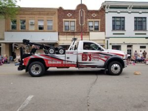 Ed's Service Center & Towing tow service company in Willmar, Minnesota offering 24 hour towing near me