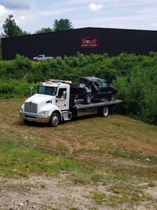 Bailey's Towing & Autobody tow service company in Merrimack, New Hampshire offering 24 hour towing near me