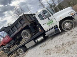 Long's Towing & Auto Repair tow service company in Stanford, Kentucky offering 24 hour towing near me