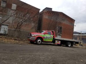 Henry's Towing tow service company in Alexandria, Louisiana offering 24 hour towing near me