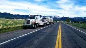 24 Hr Auto/Diesel Repair & Towing tow service company in Fillmore, Utah offering 24 hour towing near me