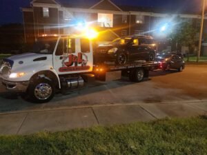 J & L Towing Recovery tow service company in Washington, North Carolina offering 24 hour towing near me