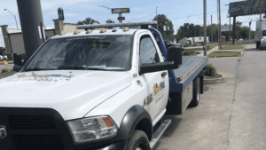 Mr. Quickpick of Evansville tow service company in Evansville, Indiana offering 24 hour towing near me