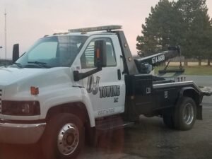 D & J towing llc tow service company in , offering 24 hour towing near me