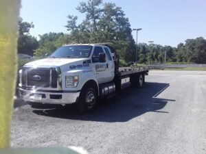 Grant's Automotive, Inc. tow service company in Easton, Maryland offering 24 hour towing near me