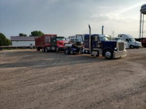 24 HOUR SEMI TRUCK TOWING tow service company in St Joseph, Minnesota offering 24 hour towing near me