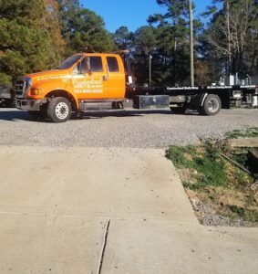 Cumberland Autobody Shop & Wrecker tow service company in Brandon, Mississippi offering 24 hour towing near me
