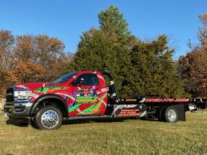 Green's Automotive tow service company in Richmond, Missouri offering 24 hour towing near me