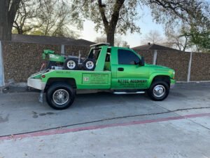 Huff's Towing tow service company in Horse Branch, Kentucky offering 24 hour towing near me