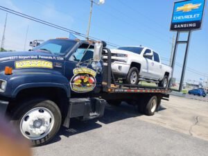 johnny on the spot towing and recovery, inc tow service company in Pensacola, Florida offering 24 hour towing near me
