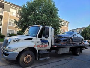 Charlie's Fleet Services tow service company in Tijeras, New Mexico offering 24 hour towing near me