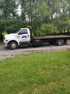 Big Red Towing tow service company in , offering 24 hour towing near me