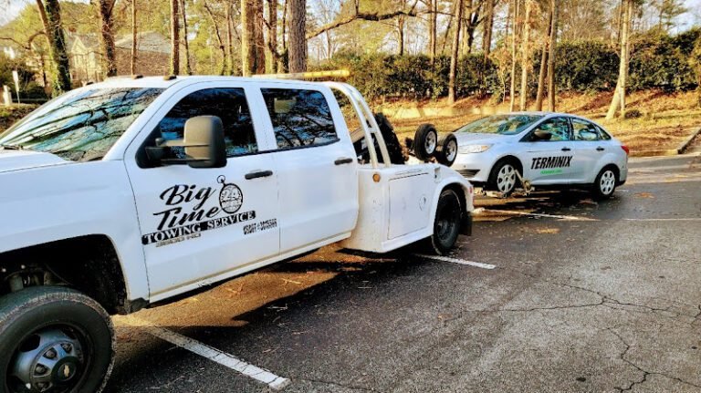 Ford County Towing Inc Tow Service in Gilman, Illinois