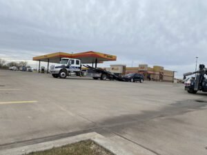 Diamond Towing & Recovery, LLC tow service company in East Cleveland, Ohio offering 24 hour towing near me