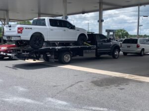 Bob's Flatbed Services tow service company in Ossining, New York offering 24 hour towing near me