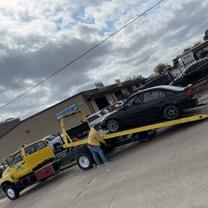 CHARLY’S TOWING - SERVICIO DE RECA 24/7 tow service company in , offering 24 hour towing near me