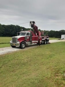 M & M Wrecker Service, LLC tow service company in Amity, AR offering 24 hour towing near me