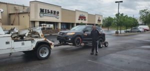 Razor Towing & Emergency Roadside Assistance tow service company in Floyds Knobs, Indiana offering 24 hour towing near me