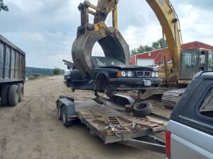 Nelson’s Salvage and Towing, Inc tow service company in Redwood Falls, Minnesota offering 24 hour towing near me