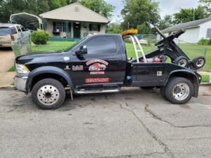Empire towing service tow service company in , offering 24 hour towing near me