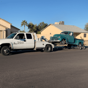 Pit Crew Recovery tow service company in , offering 24 hour towing near me