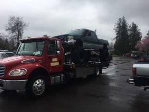 McMinnville Towing LLC tow service company in McMinnville, Oregon offering 24 hour towing near me
